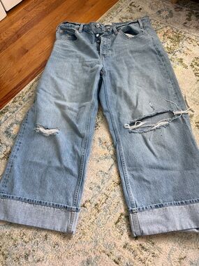 Universal Thread Light Blue Boyfriend Jeans with Distressed Knees